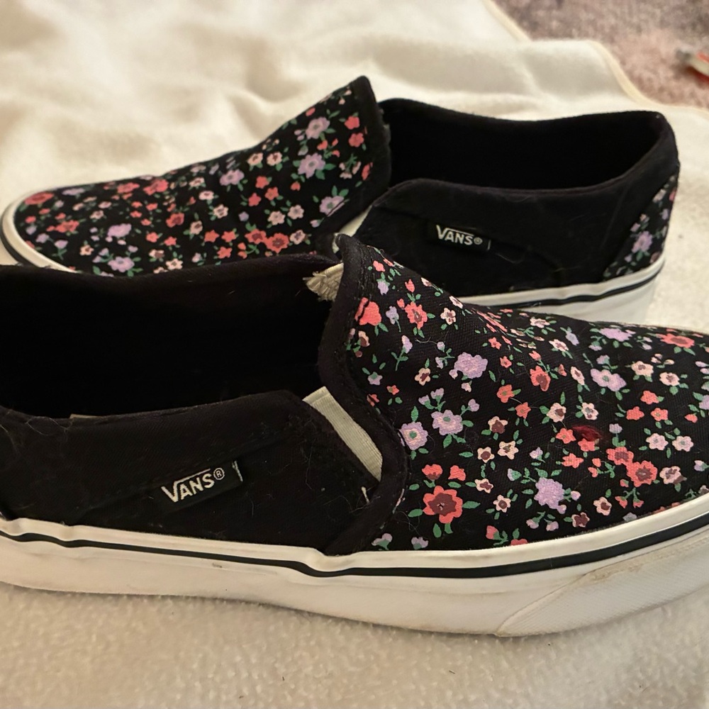 Vans Black Floral Slip-On Shoes-EUC-Size 6-Skater Feminine Y2K Garden Colorful
